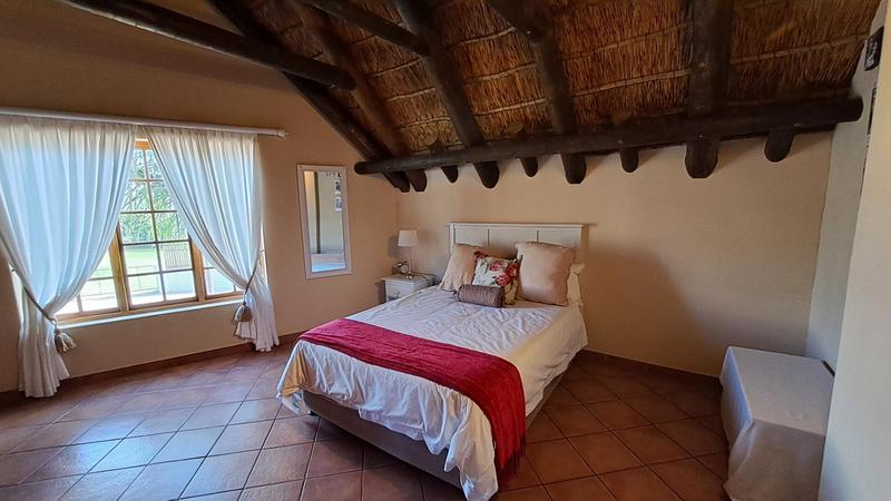4 Bedroom Property for Sale in Albertinia Western Cape